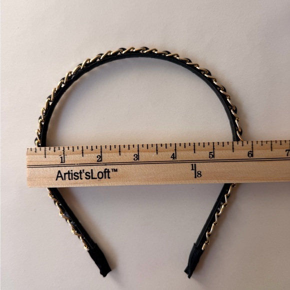 Elegant Black and Gold Chain Headband - Picture 3 of 4